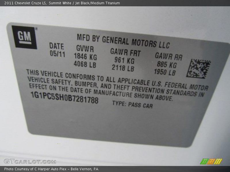 Summit White / Jet Black/Medium Titanium 2011 Chevrolet Cruze LS