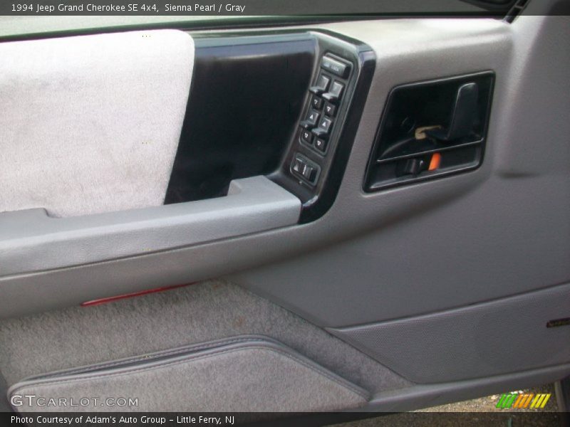 Sienna Pearl / Gray 1994 Jeep Grand Cherokee SE 4x4