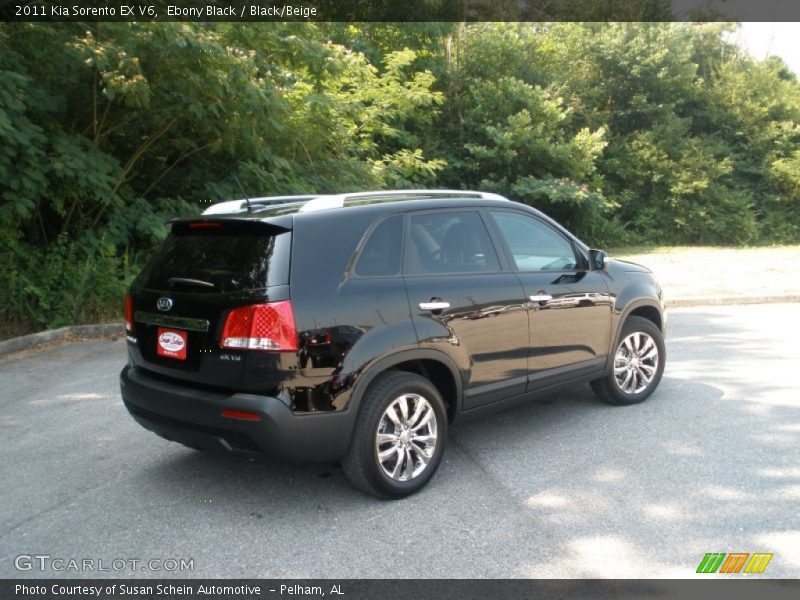 Ebony Black / Black/Beige 2011 Kia Sorento EX V6
