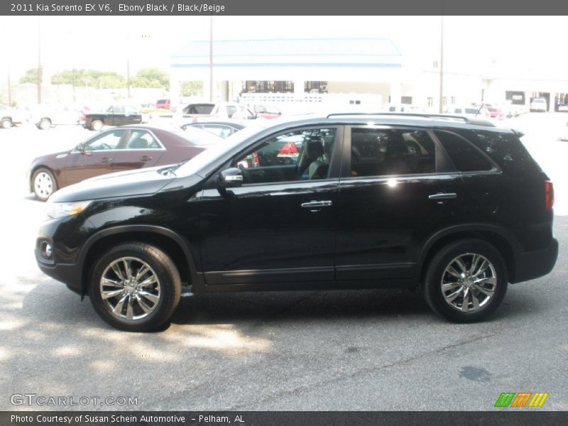 Ebony Black / Black/Beige 2011 Kia Sorento EX V6