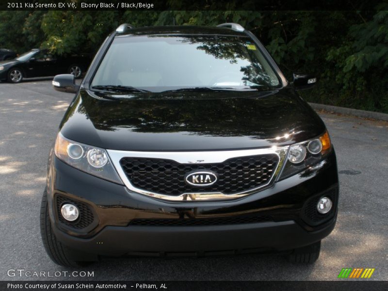 Ebony Black / Black/Beige 2011 Kia Sorento EX V6