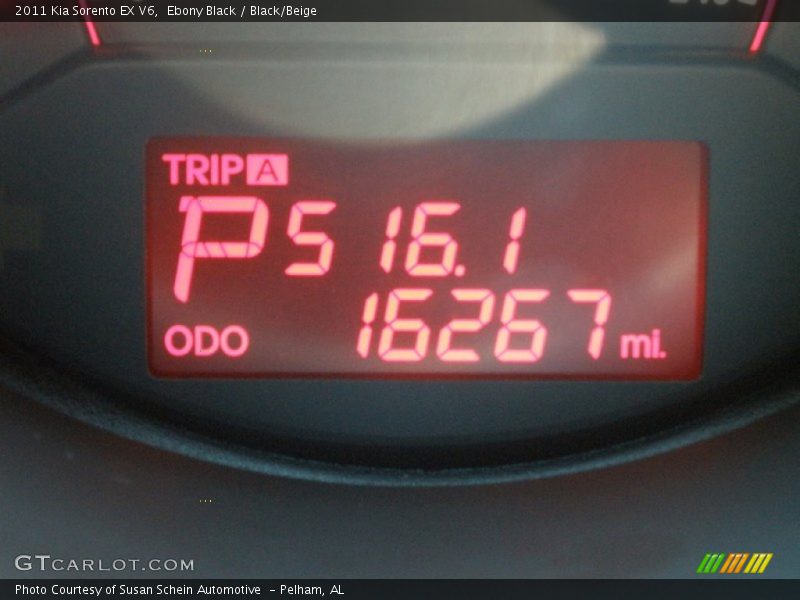 Ebony Black / Black/Beige 2011 Kia Sorento EX V6