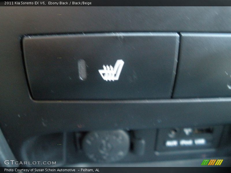 Ebony Black / Black/Beige 2011 Kia Sorento EX V6