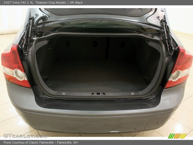  2007 S40 2.4i Trunk