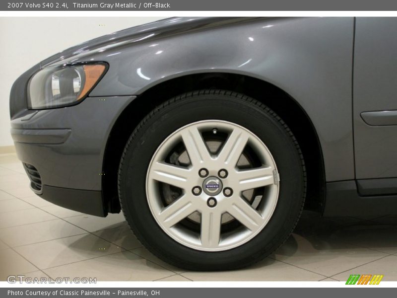  2007 S40 2.4i Wheel