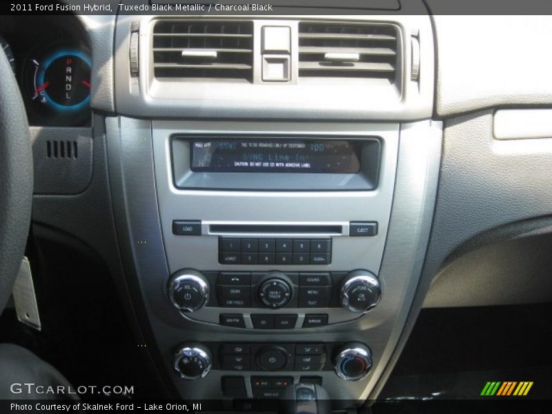 Controls of 2011 Fusion Hybrid