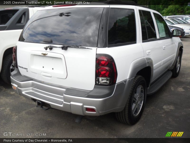Summit White / Light Gray 2005 Chevrolet TrailBlazer LT 4x4