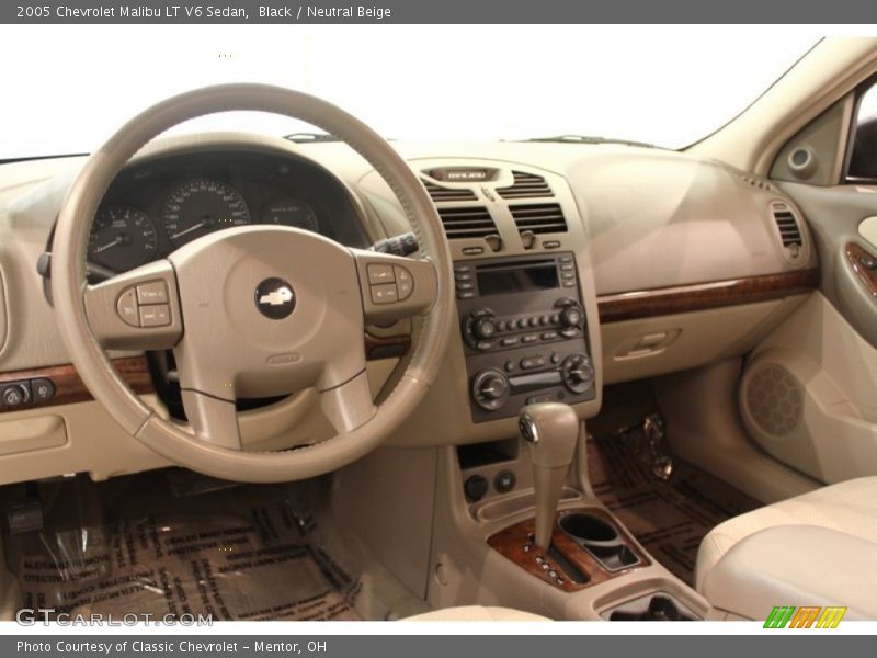Black / Neutral Beige 2005 Chevrolet Malibu LT V6 Sedan