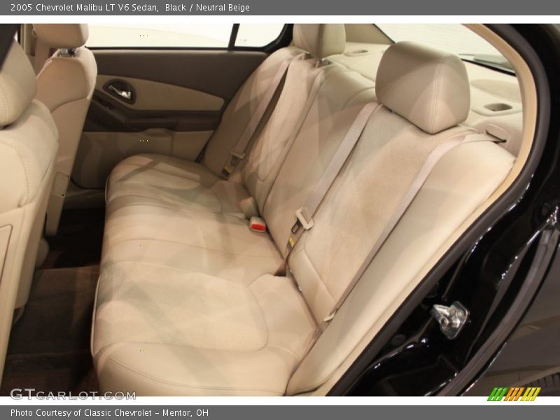 Black / Neutral Beige 2005 Chevrolet Malibu LT V6 Sedan