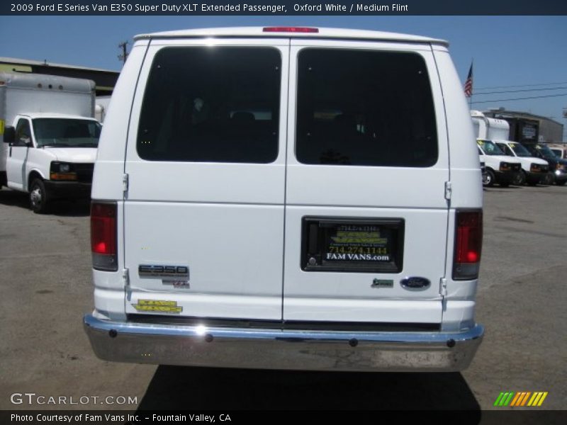 Oxford White / Medium Flint 2009 Ford E Series Van E350 Super Duty XLT Extended Passenger