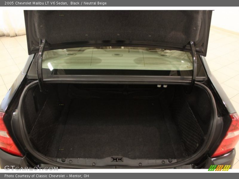 Black / Neutral Beige 2005 Chevrolet Malibu LT V6 Sedan
