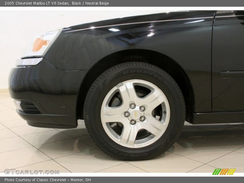 Black / Neutral Beige 2005 Chevrolet Malibu LT V6 Sedan