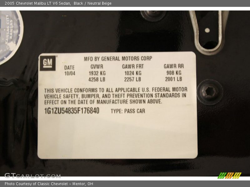 Black / Neutral Beige 2005 Chevrolet Malibu LT V6 Sedan