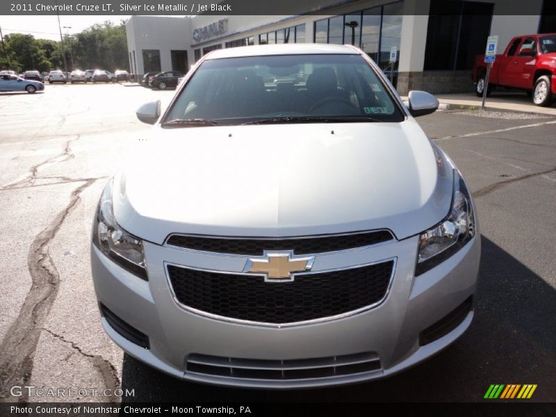 Silver Ice Metallic / Jet Black 2011 Chevrolet Cruze LT