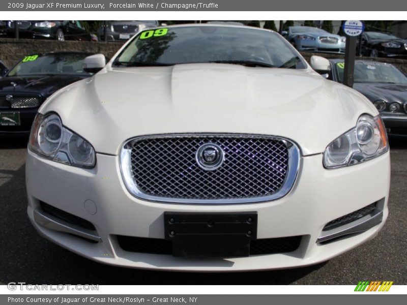 Porcelain White / Champagne/Truffle 2009 Jaguar XF Premium Luxury
