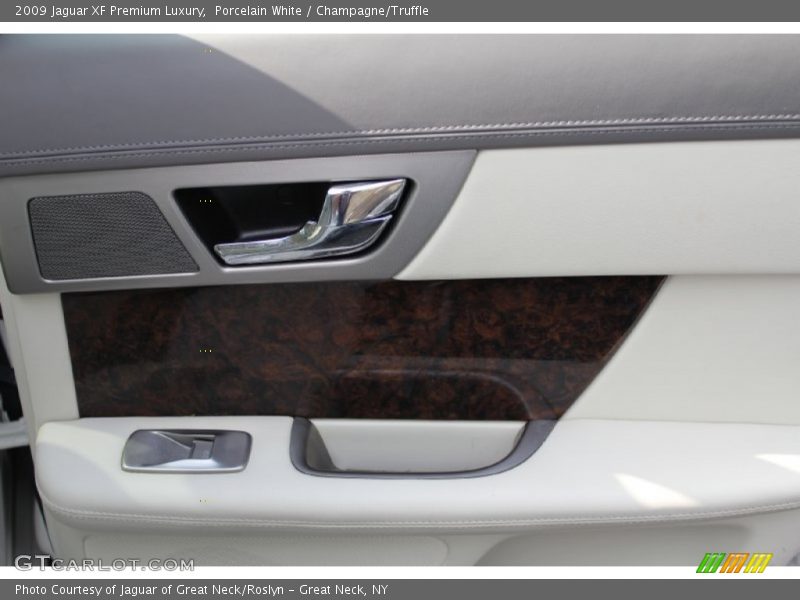 Porcelain White / Champagne/Truffle 2009 Jaguar XF Premium Luxury
