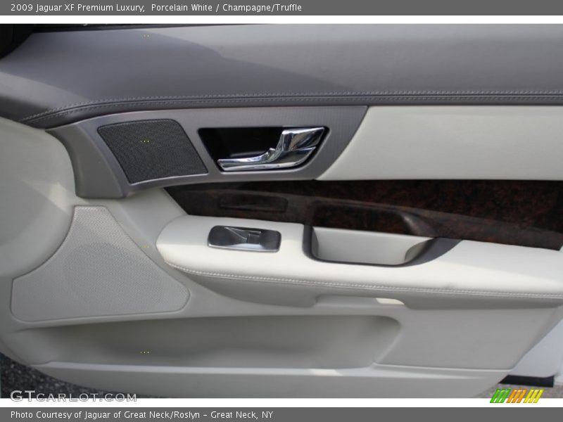 Porcelain White / Champagne/Truffle 2009 Jaguar XF Premium Luxury