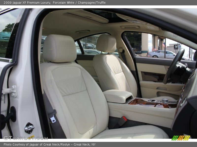  2009 XF Premium Luxury Champagne/Truffle Interior