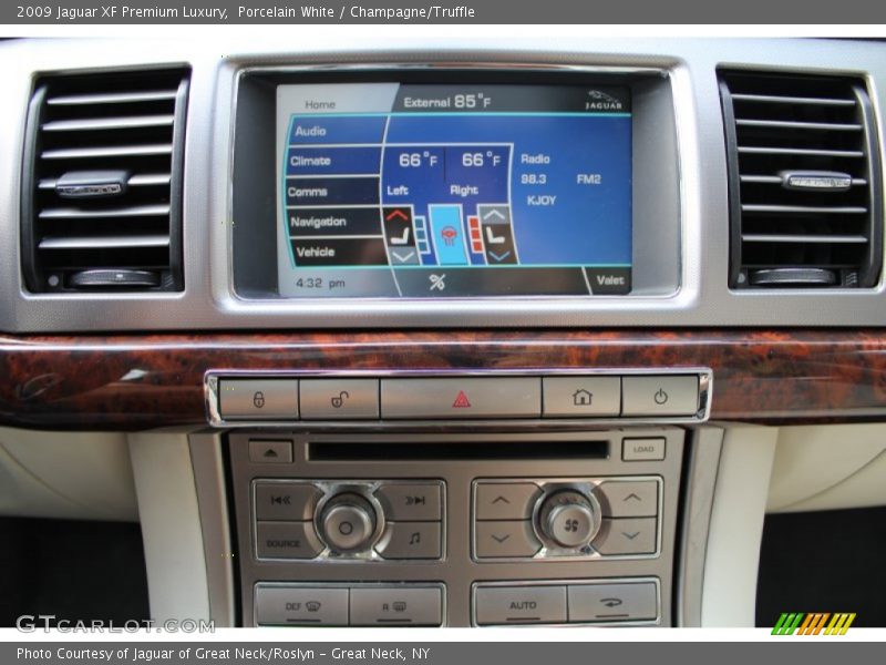 Porcelain White / Champagne/Truffle 2009 Jaguar XF Premium Luxury