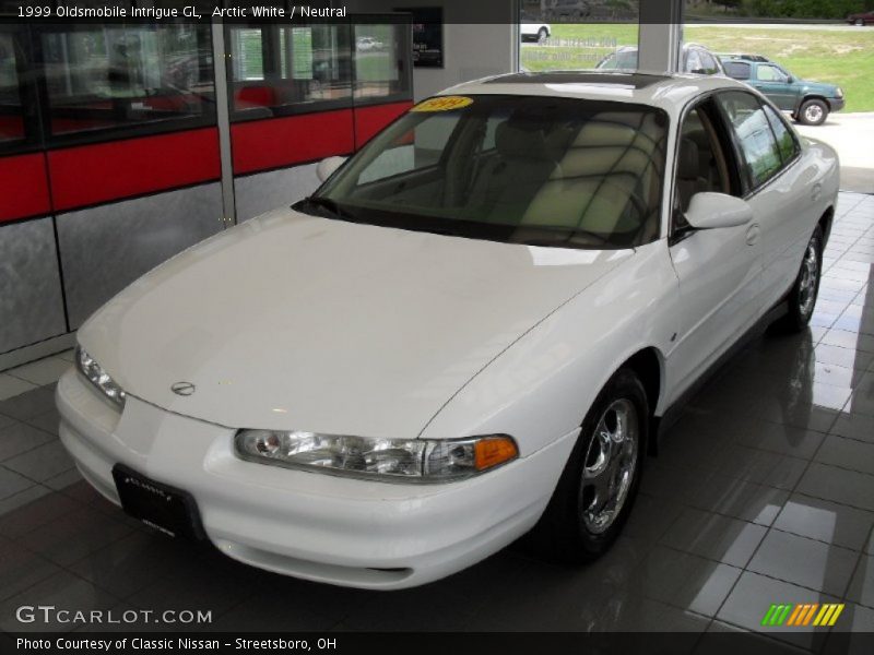 Arctic White / Neutral 1999 Oldsmobile Intrigue GL
