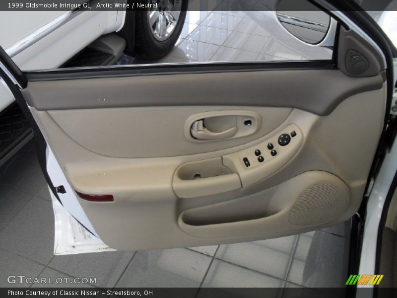 Arctic White / Neutral 1999 Oldsmobile Intrigue GL