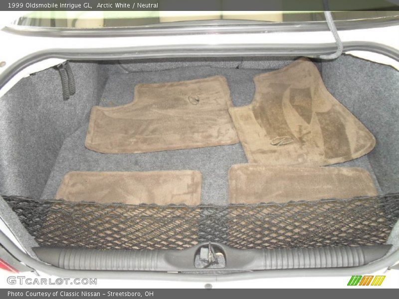 Arctic White / Neutral 1999 Oldsmobile Intrigue GL