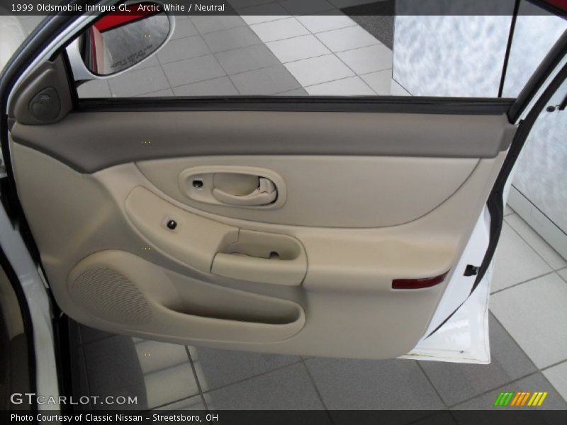 Arctic White / Neutral 1999 Oldsmobile Intrigue GL