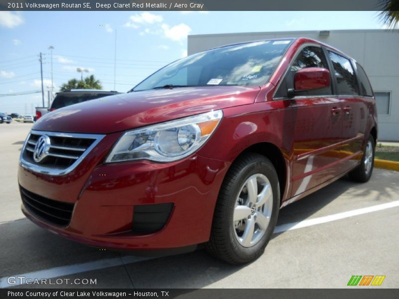 Deep Claret Red Metallic / Aero Gray 2011 Volkswagen Routan SE