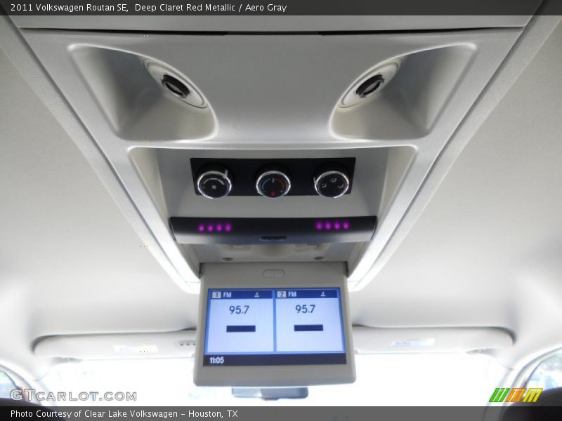 Deep Claret Red Metallic / Aero Gray 2011 Volkswagen Routan SE