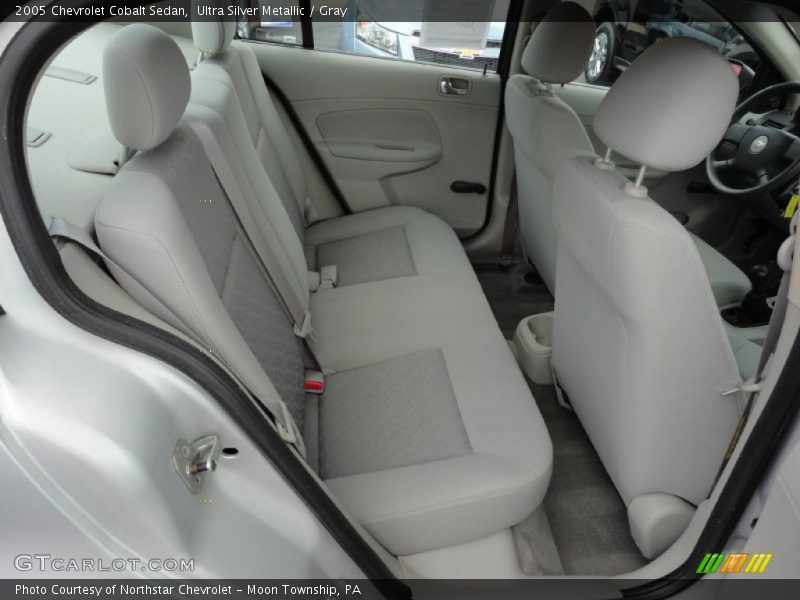 Ultra Silver Metallic / Gray 2005 Chevrolet Cobalt Sedan