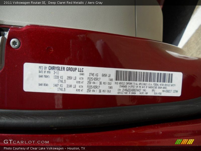 Deep Claret Red Metallic / Aero Gray 2011 Volkswagen Routan SE