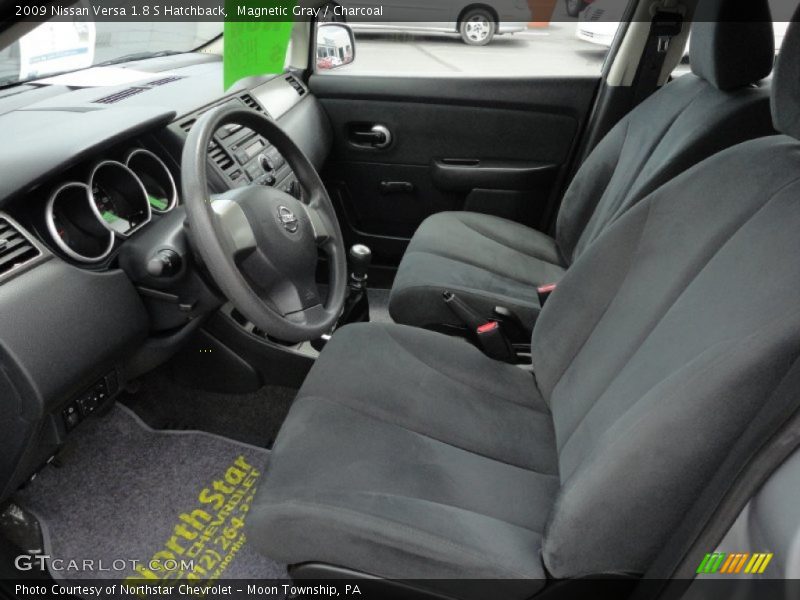 Magnetic Gray / Charcoal 2009 Nissan Versa 1.8 S Hatchback