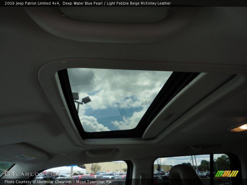 Deep Water Blue Pearl / Light Pebble Beige McKinley Leather 2009 Jeep Patriot Limited 4x4