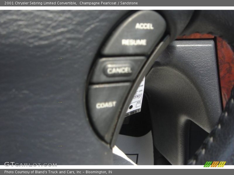Champagne Pearlcoat / Sandstone 2001 Chrysler Sebring Limited Convertible