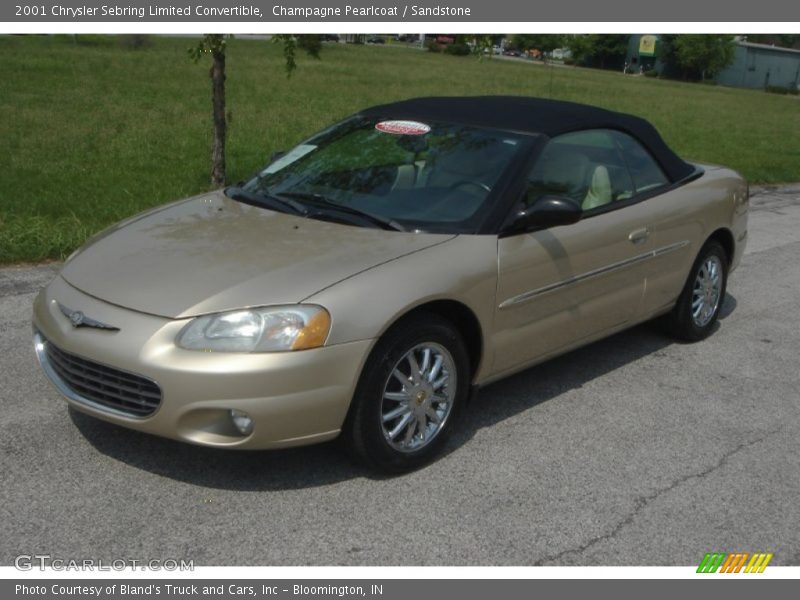 Champagne Pearlcoat / Sandstone 2001 Chrysler Sebring Limited Convertible