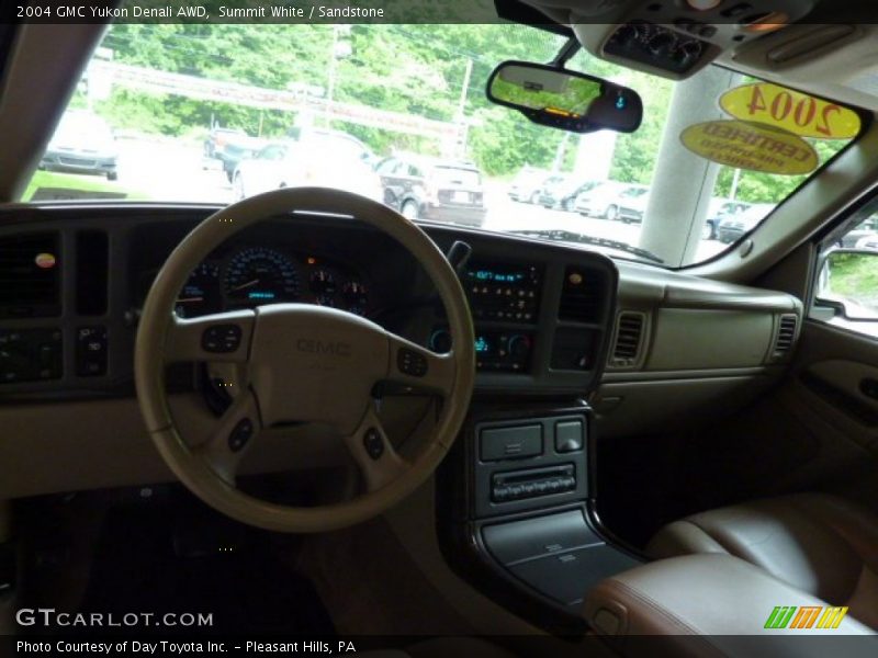 Summit White / Sandstone 2004 GMC Yukon Denali AWD