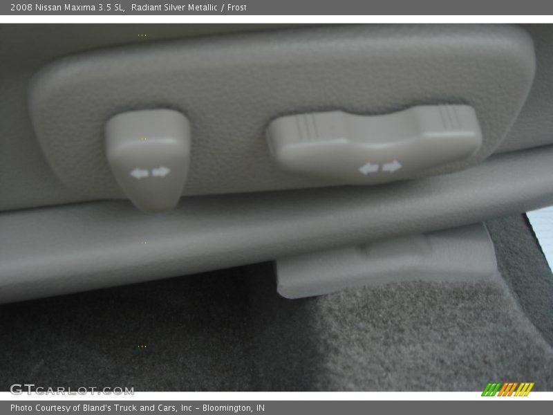 Radiant Silver Metallic / Frost 2008 Nissan Maxima 3.5 SL