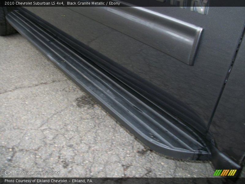 Black Granite Metallic / Ebony 2010 Chevrolet Suburban LS 4x4