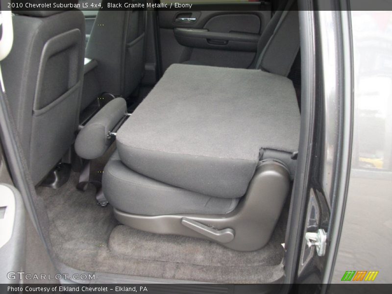 Black Granite Metallic / Ebony 2010 Chevrolet Suburban LS 4x4