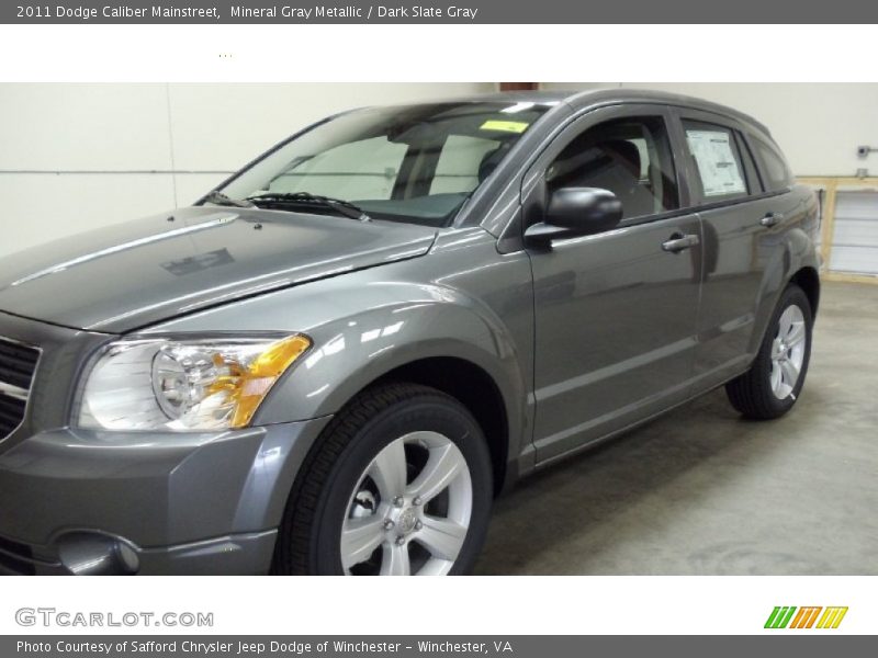 Mineral Gray Metallic / Dark Slate Gray 2011 Dodge Caliber Mainstreet