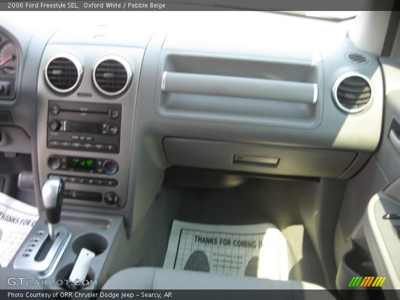 Oxford White / Pebble Beige 2006 Ford Freestyle SEL