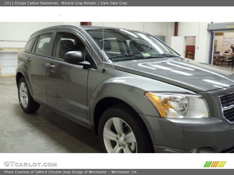 Mineral Gray Metallic / Dark Slate Gray 2011 Dodge Caliber Mainstreet