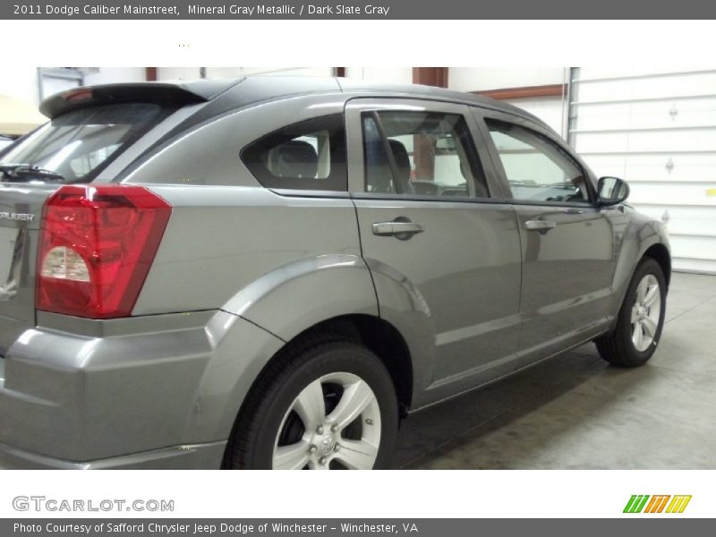 Mineral Gray Metallic / Dark Slate Gray 2011 Dodge Caliber Mainstreet