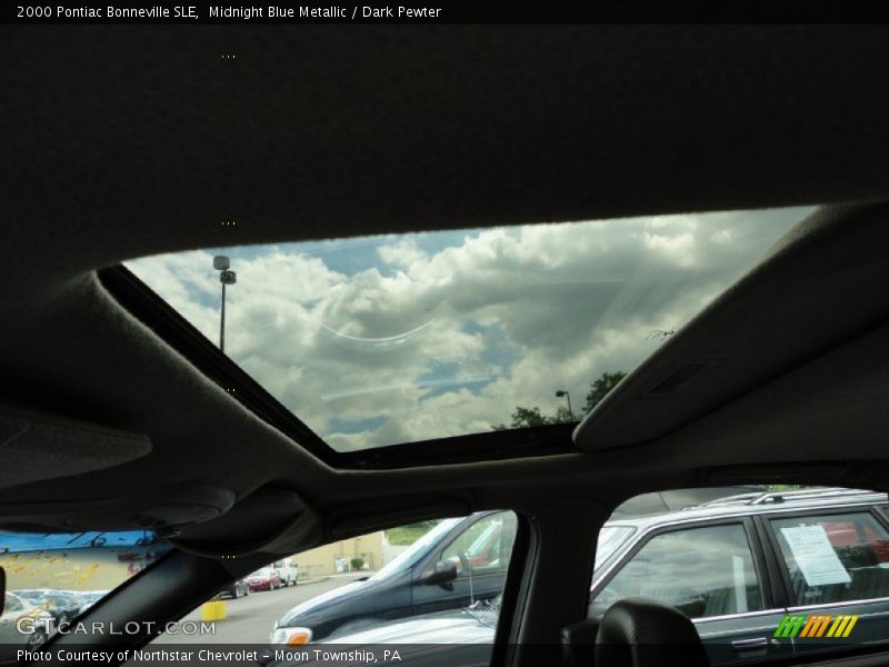 Sunroof of 2000 Bonneville SLE