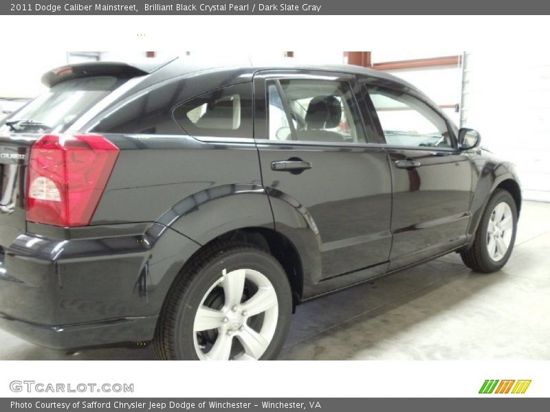 Brilliant Black Crystal Pearl / Dark Slate Gray 2011 Dodge Caliber Mainstreet