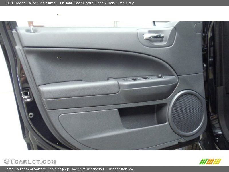 Brilliant Black Crystal Pearl / Dark Slate Gray 2011 Dodge Caliber Mainstreet