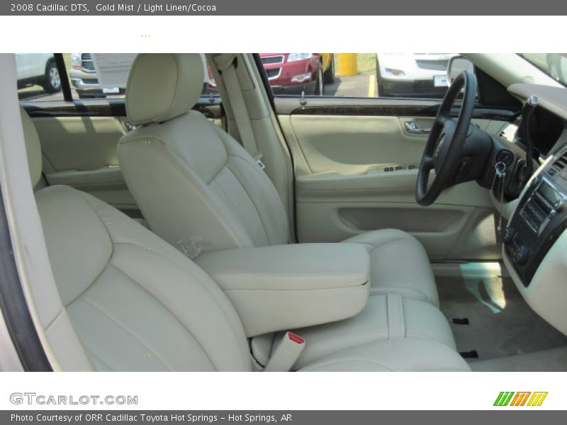 Gold Mist / Light Linen/Cocoa 2008 Cadillac DTS