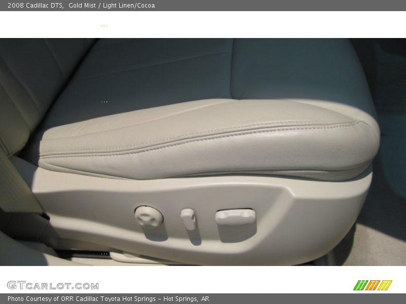 Gold Mist / Light Linen/Cocoa 2008 Cadillac DTS