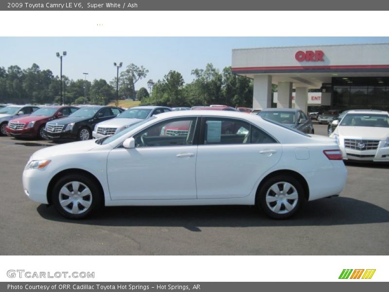 Super White / Ash 2009 Toyota Camry LE V6