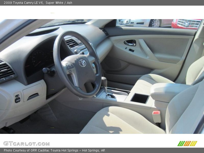 Super White / Ash 2009 Toyota Camry LE V6